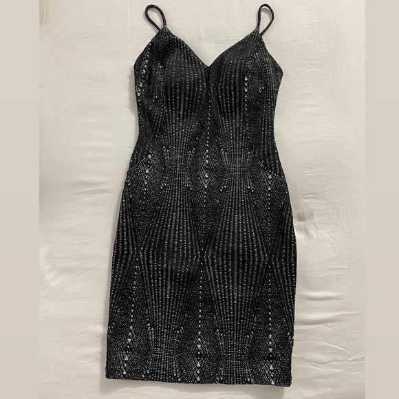 Beautiful Sparkly Black Dress - Picture 1 of 4